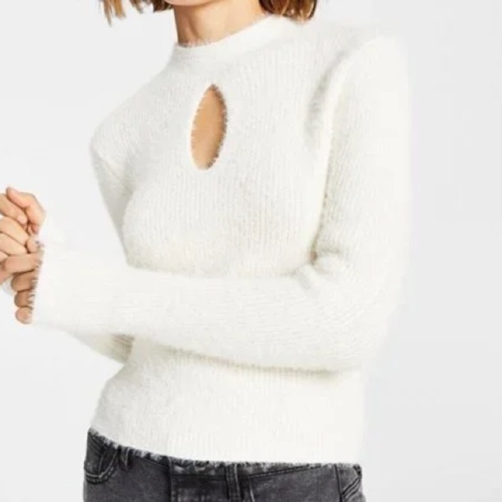 NWT Hippie Rose Eyelash Keyhole Mock Neck Sweater.
